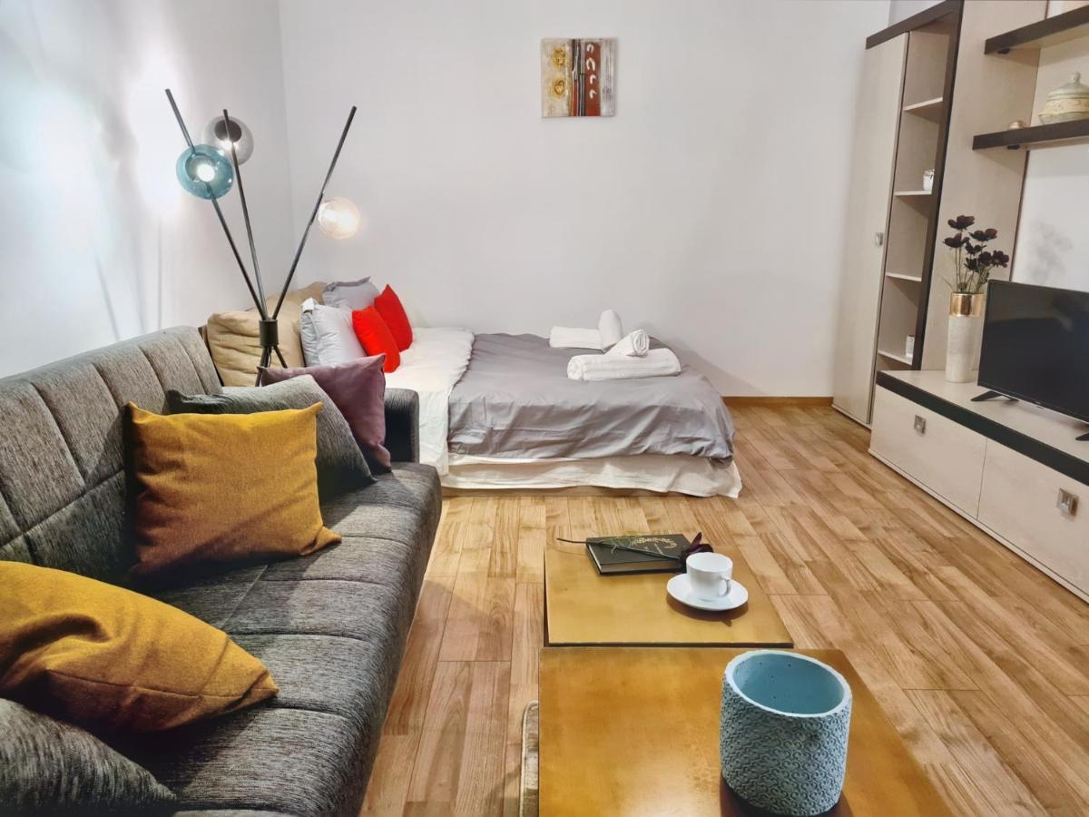Lovely Ultracentral Apartment With Parking Cluj-Napoca Esterno foto